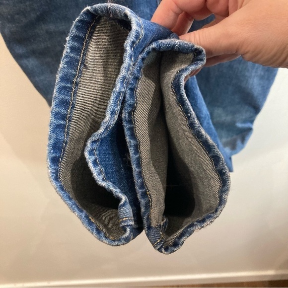 LEVI’S Sz L Fitted High Rise Jean Overalls Adjustable Straps Distressed Knees - Picture 8 of 16